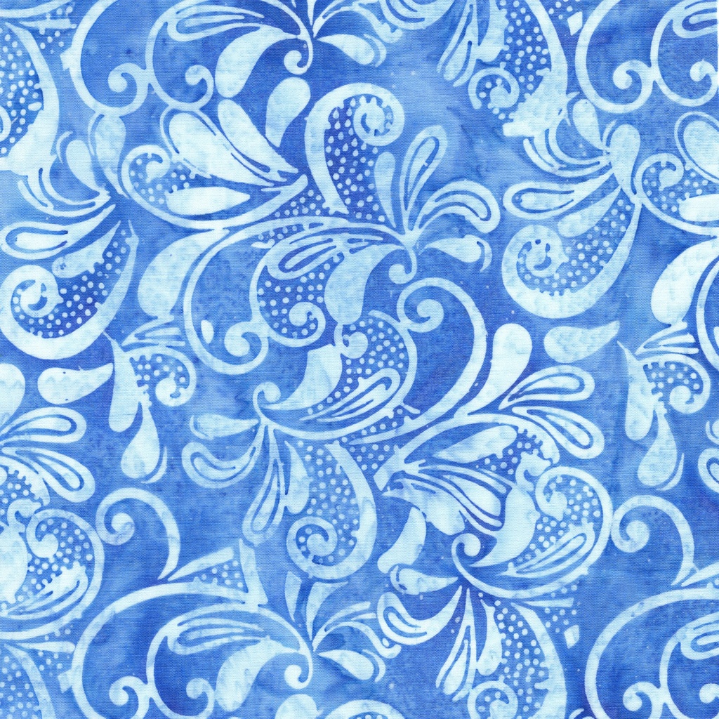 [112510515] 112510515 / Lg Paisley Swirl-Blue Chambray