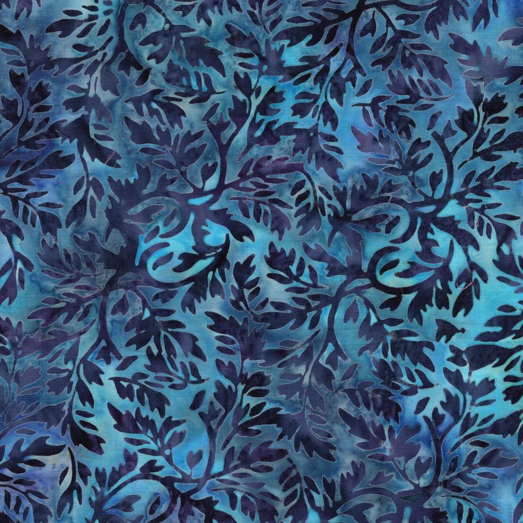 [122528460] 122528460 / Leafy Vine Purple Hyacinth