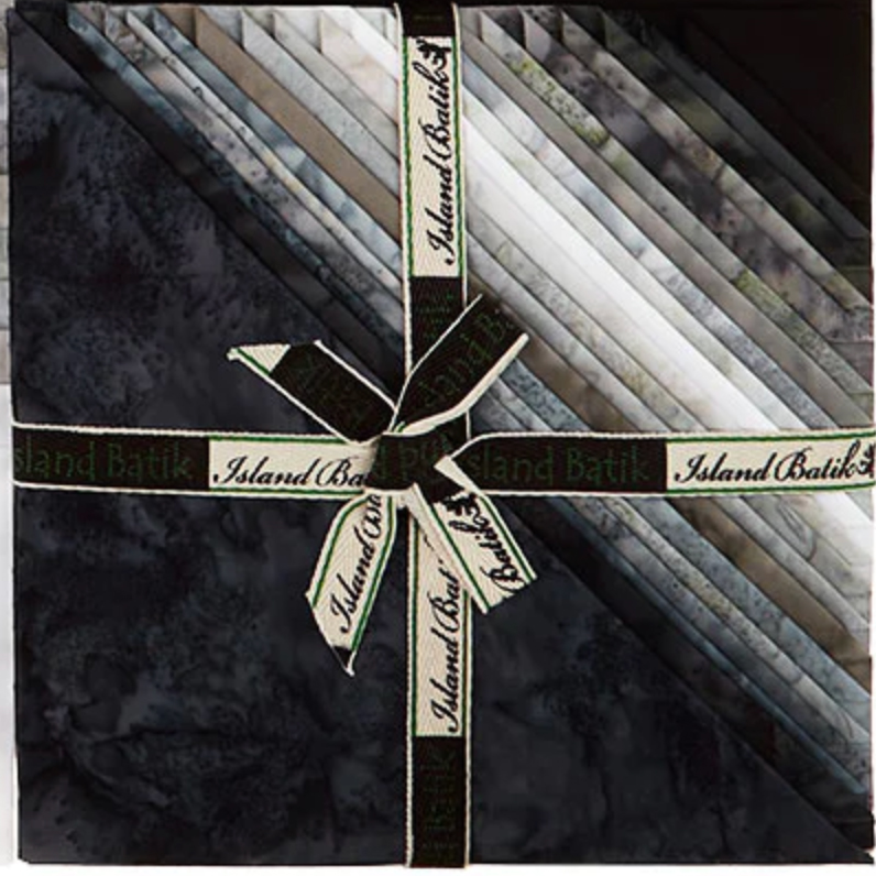 [Bodacious Black-ST] Bodacious Black-ST / Bodacious Black Batiks Stack