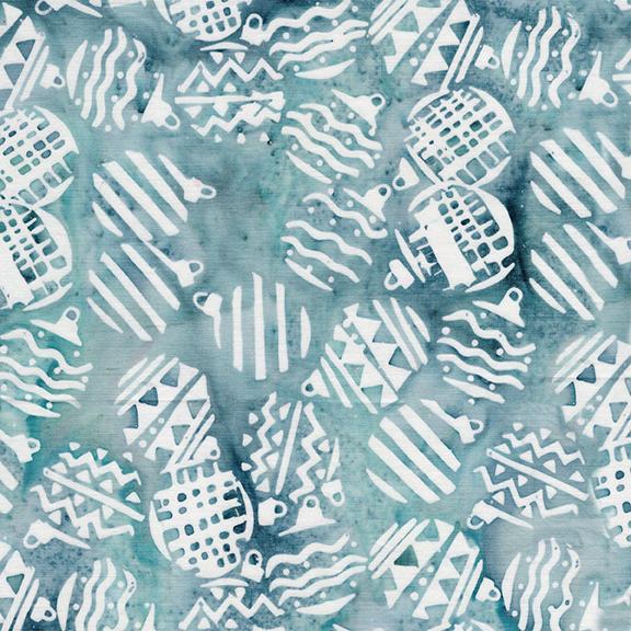 822505513 / Retro Quilted Ornaments Blue Shark