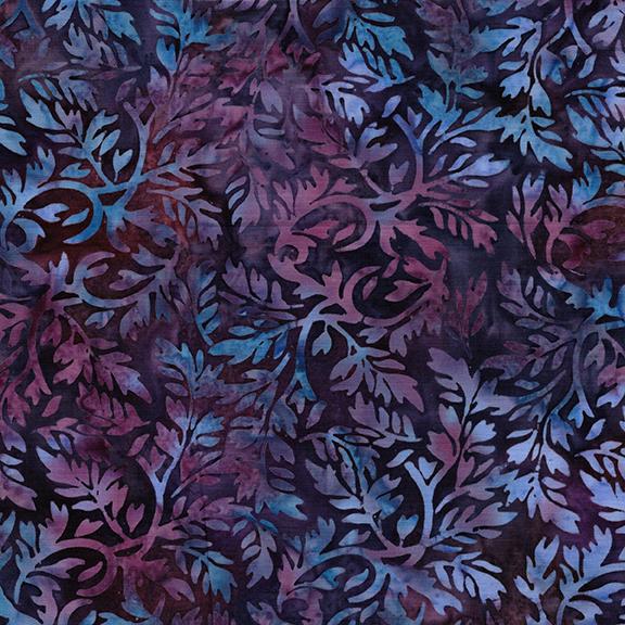 122528435 / Leafy Vine Purple Grape